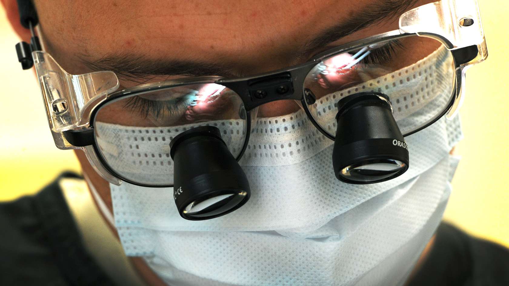 periodontist