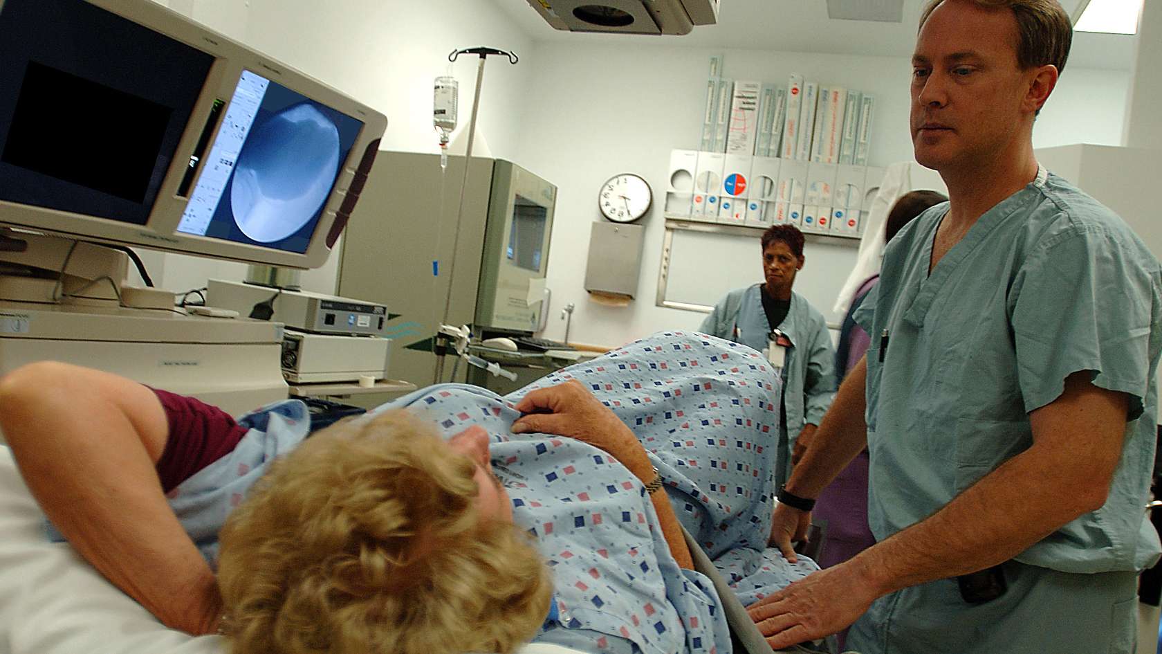 urologist talking to a patient