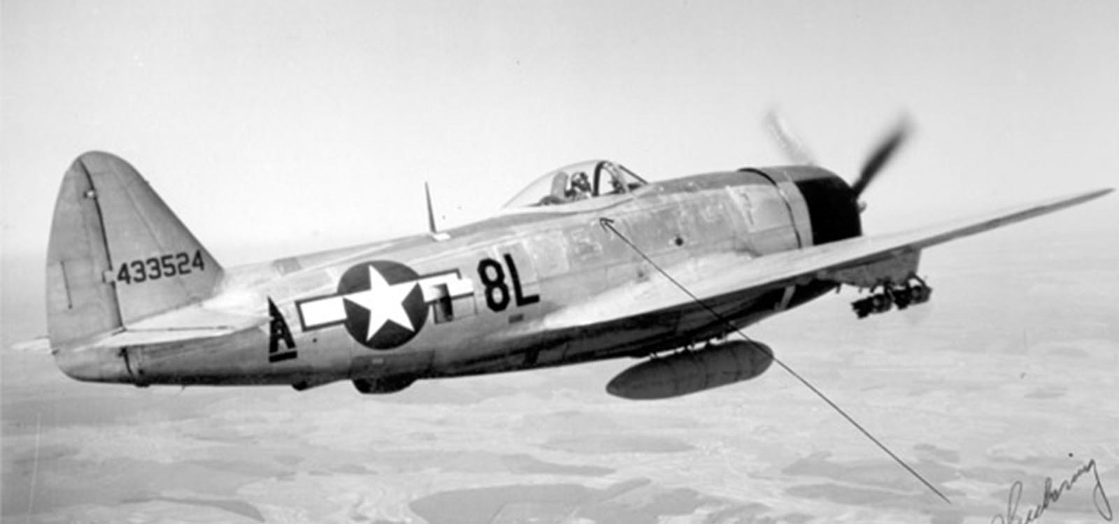 P-47 Thunderbolt, 1942