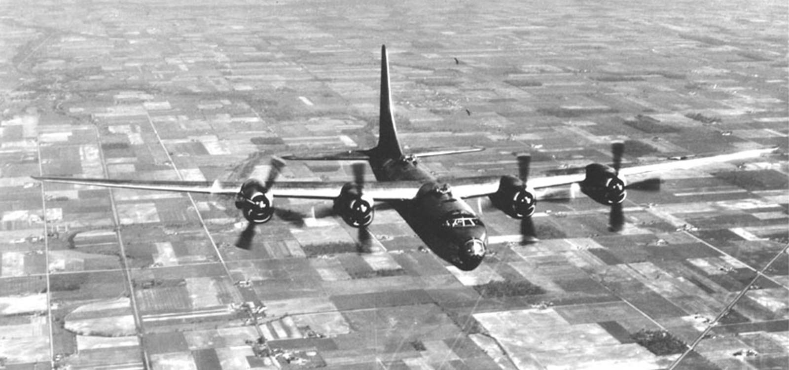 B-32 Dominator, 1945