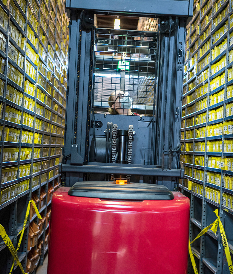 airman doing stock inventory