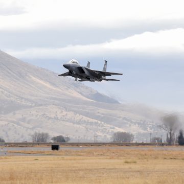 Air National Guard jet landing in Oregon 